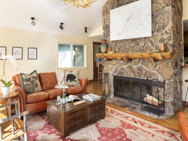 Luxurious Teton Village Retreat - Your Ideal Jackson Hole Getaway