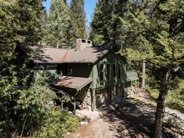 Luxurious Teton Village Retreat - Your Ideal Jackson Hole Getaway
