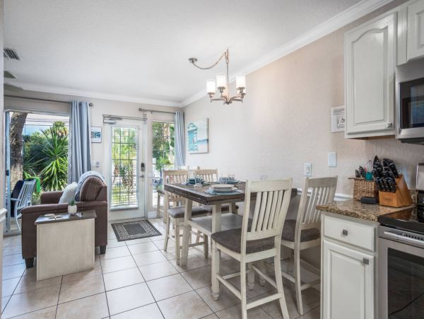 Siesta Key Vacation Condo Two Bedroom Walk to Beach