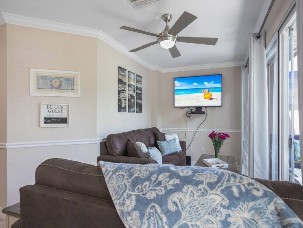 Siesta Key Vacation Condo Two Bedroom Walk to Beach