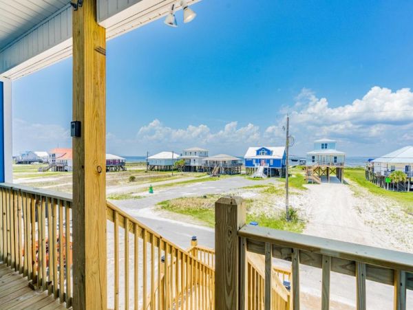 Dauphin Island Vacation Home Four Bedroom Steps to Beach