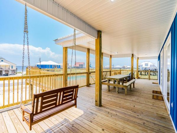 Dauphin Island Vacation Home Four Bedroom Steps to Beach