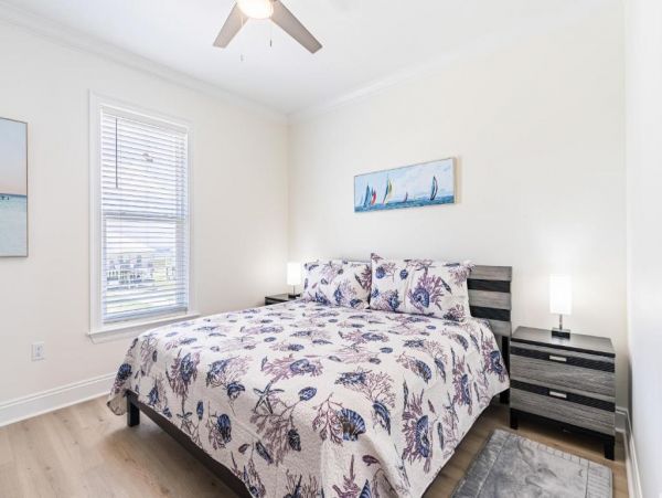 Dauphin Island Vacation Home Four Bedroom Steps to Beach