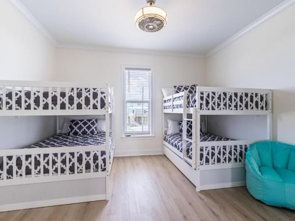 Dauphin Island Vacation Home Four Bedroom Steps to Beach