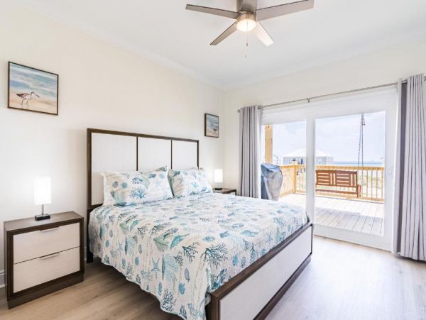 Dauphin Island Vacation Home Four Bedroom Steps to Beach