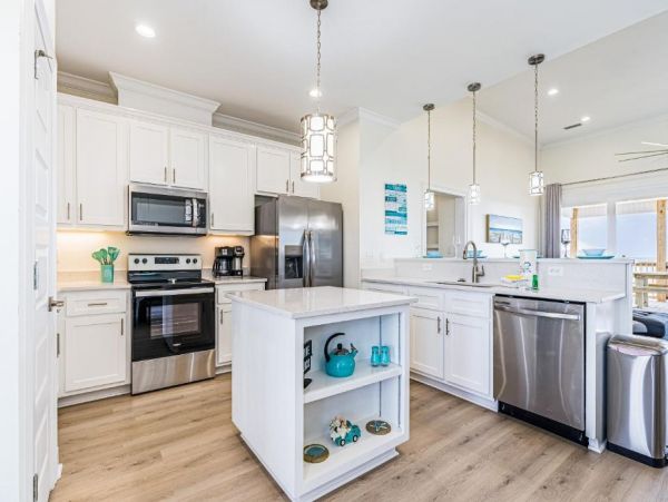 Dauphin Island Vacation Home Four Bedroom Steps to Beach