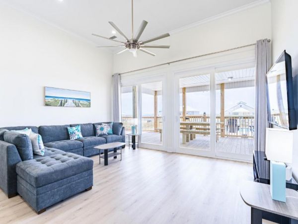Dauphin Island Vacation Home Four Bedroom Steps to Beach