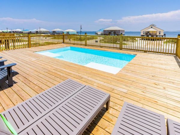 Dauphin Island Vacation Home Four Bedroom Steps to Beach