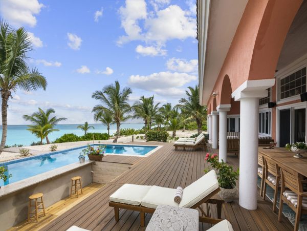Home Away from Home Vacation Rental in The Bahamas