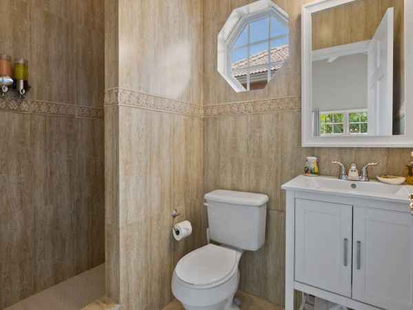 Home Away from Home Vacation Rental in The Bahamas