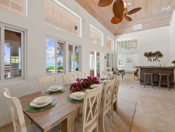 Home Away from Home Vacation Rental in The Bahamas