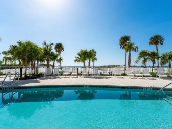 Beautiful 2 Bedroom Vacation Condo in Siesta Key