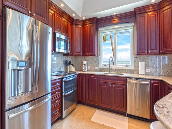 Oceanfront Paradise with 4 Bedrooms in Cayman Kai