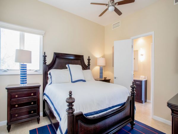 Oceanfront Paradise with 4 Bedrooms in Cayman Kai