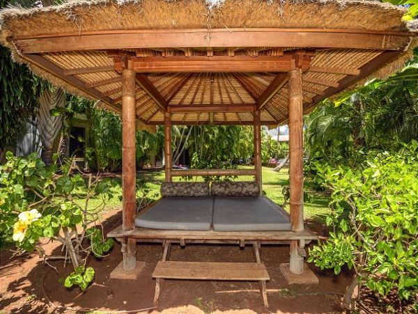 Lovely 2 Bedroom Condo in the Heart of Historic Lahaina Town