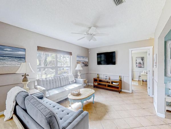 Lovely Vacation Rental with 4 Bedrooms & Enclosed Yard