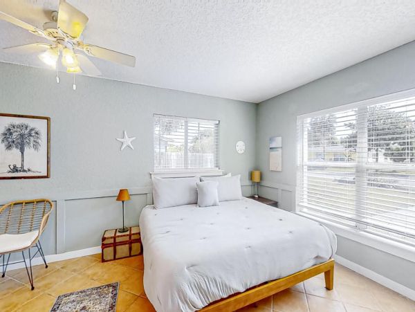 Lovely Vacation Rental with 4 Bedrooms & Enclosed Yard