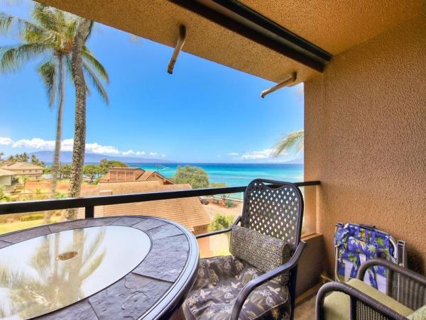 Ocean Views Kahana Vacation Condo One Bedroom