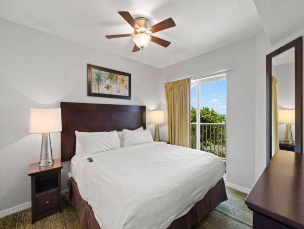 BeachFront Two Bedroom Vacation Condo w/ Heated Resort Pool