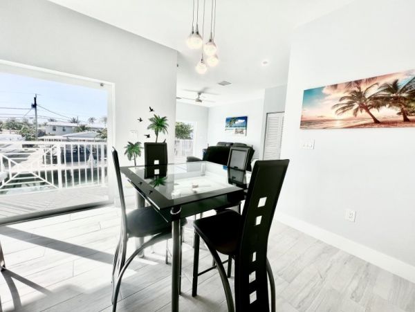 Waterfront 4 Bedroom Vacation Rental with Dock & Pool