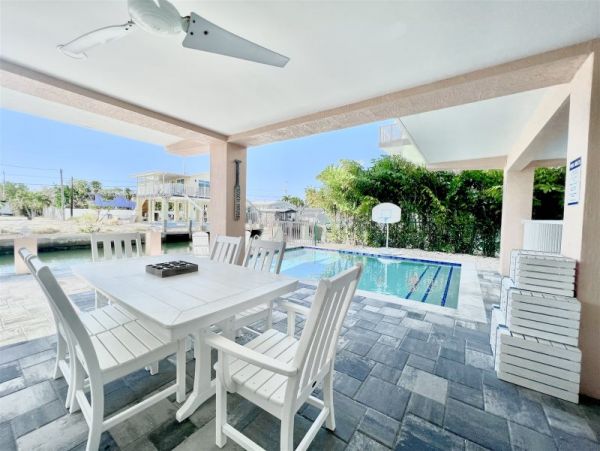 Marathon Vacation Home Four Bedroom