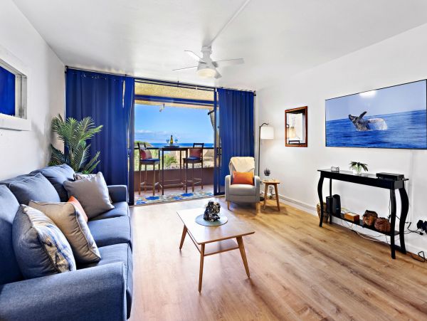 Vacation Condo with Private Lanai & Views of the Ocean