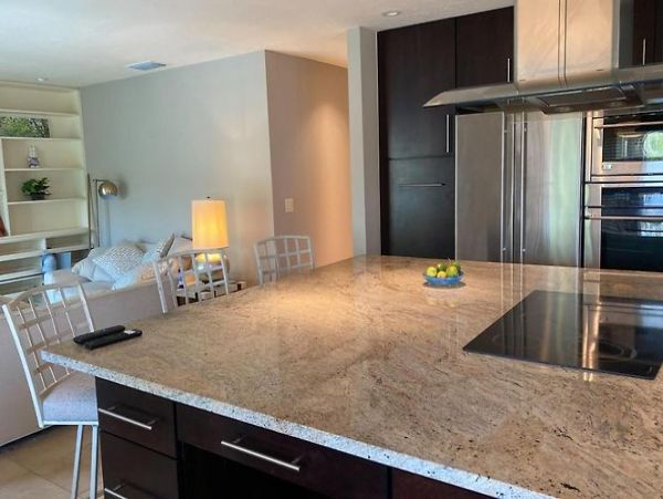 Sarasota Vacation Rentals | Luxury Bayfront Home with Pool