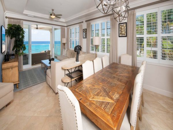 Experience a Luxurious Vacation in the Cayman Islands: Relax and Indulge in Style
