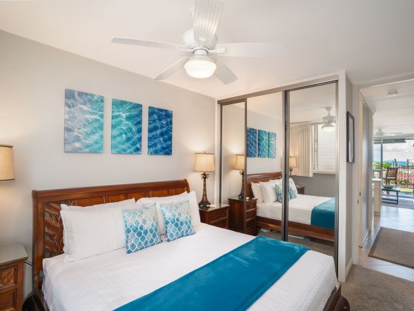 Charming Ground Condo with Ocean Views