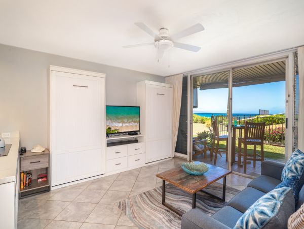Charming Ground Condo with Ocean Views