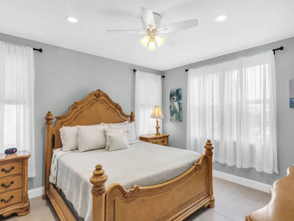 Luxury Four Bedroom Marathon Vacation Home With Boat Dock