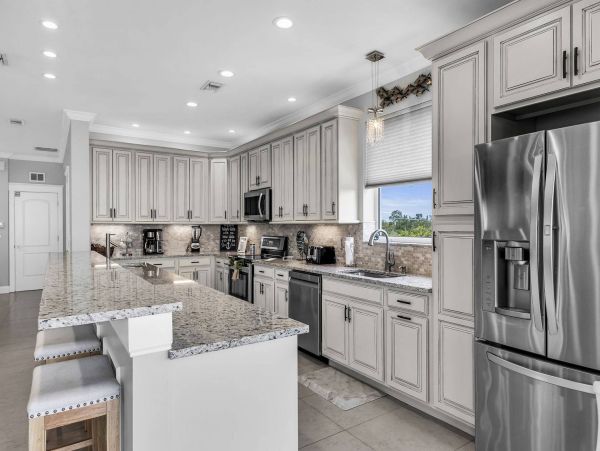 Luxury Four Bedroom Marathon Vacation Home With Boat Dock