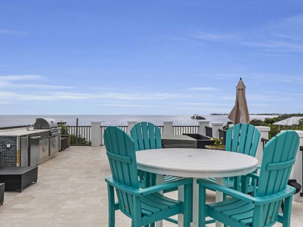 Luxury Four Bedroom Marathon Vacation Home With Boat Dock