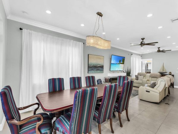Luxury Four Bedroom Marathon Vacation Home With Boat Dock