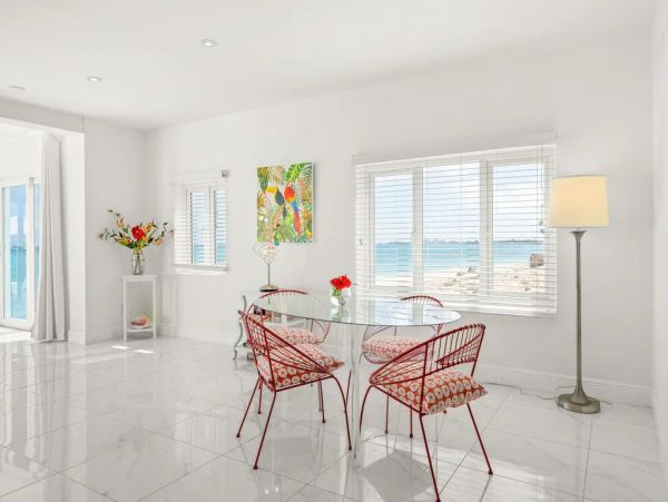 Beachfront Five Bedroom Lavish Vacation Rental on The Bahamas