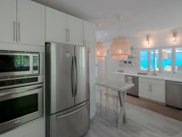 Luxury Vacation Rental with 5 Bedrooms & Full Ocean View