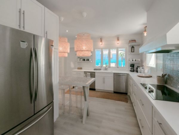 Luxury Vacation Rental with 5 Bedrooms & Full Ocean View