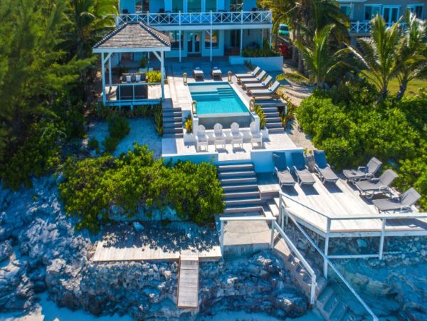 Luxury Vacation Rental with 5 Bedrooms & Full Ocean View