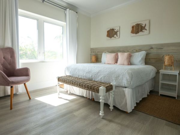 Luxury Vacation Rental with 5 Bedrooms & Full Ocean View