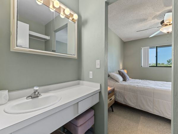 Sanibel Vacation Condo Two Bedroom Walk to Beach