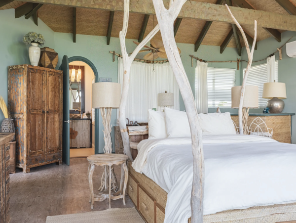 Bahamas Beachfront Vacation Rental Luxury Villa in Little Exuma