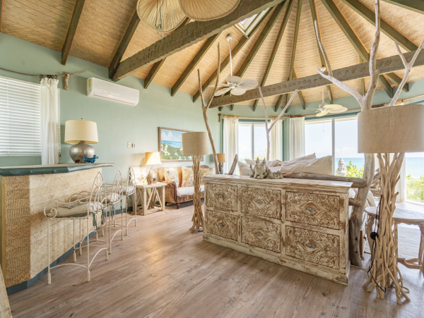 Bahamas Beachfront Vacation Rental Luxury Villa in Little Exuma