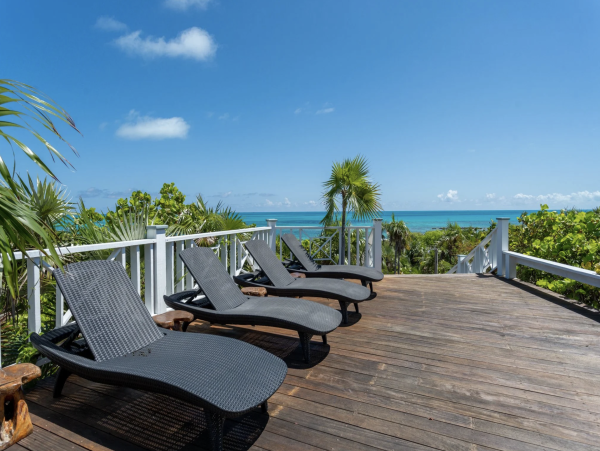 Bahamas Beachfront Vacation Rental Luxury Villa in Little Exuma