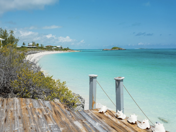 Bahamas Beachfront Vacation Rental Luxury Villa in Little Exuma