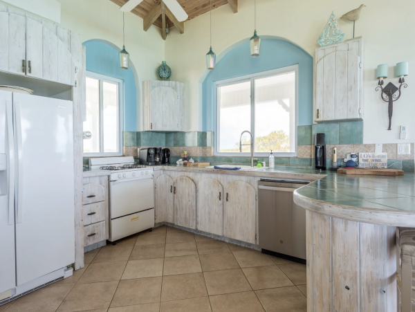 Bahamas Beachfront Vacation Rental Luxury Villa in Little Exuma
