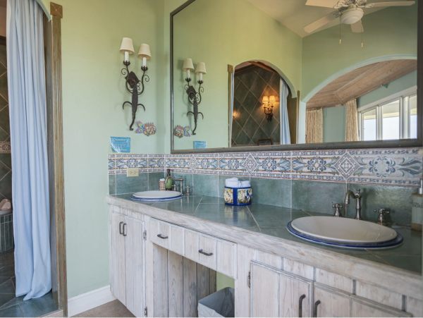 Bahamas Beachfront Vacation Rental Luxury Villa in Little Exuma