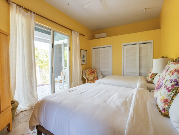 Bahamas Beachfront Vacation Rental Luxury Villa in Little Exuma
