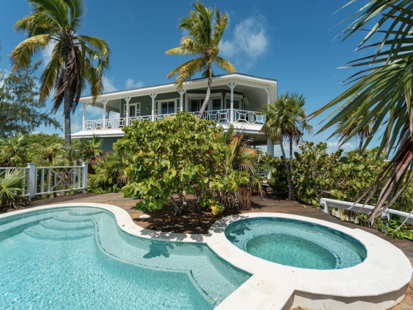 Bahamas Beachfront Vacation Rental Luxury Villa in Little Exuma