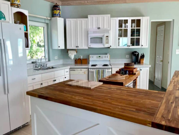 Escape to Your Beachfront Sanctuary in Long Island, Bahamas