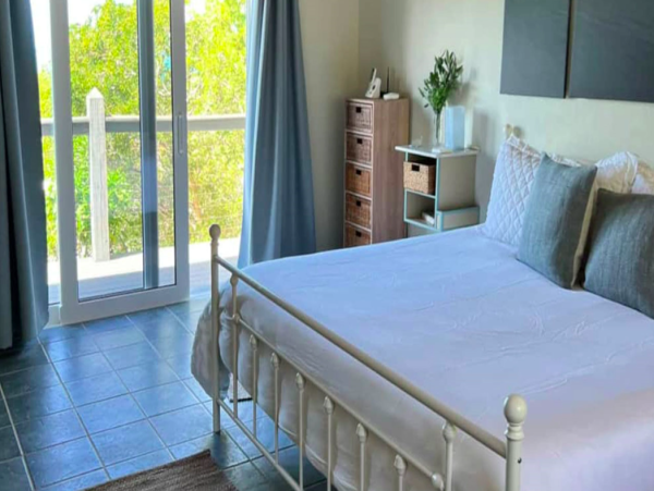 Escape to Your Beachfront Sanctuary in Long Island, Bahamas